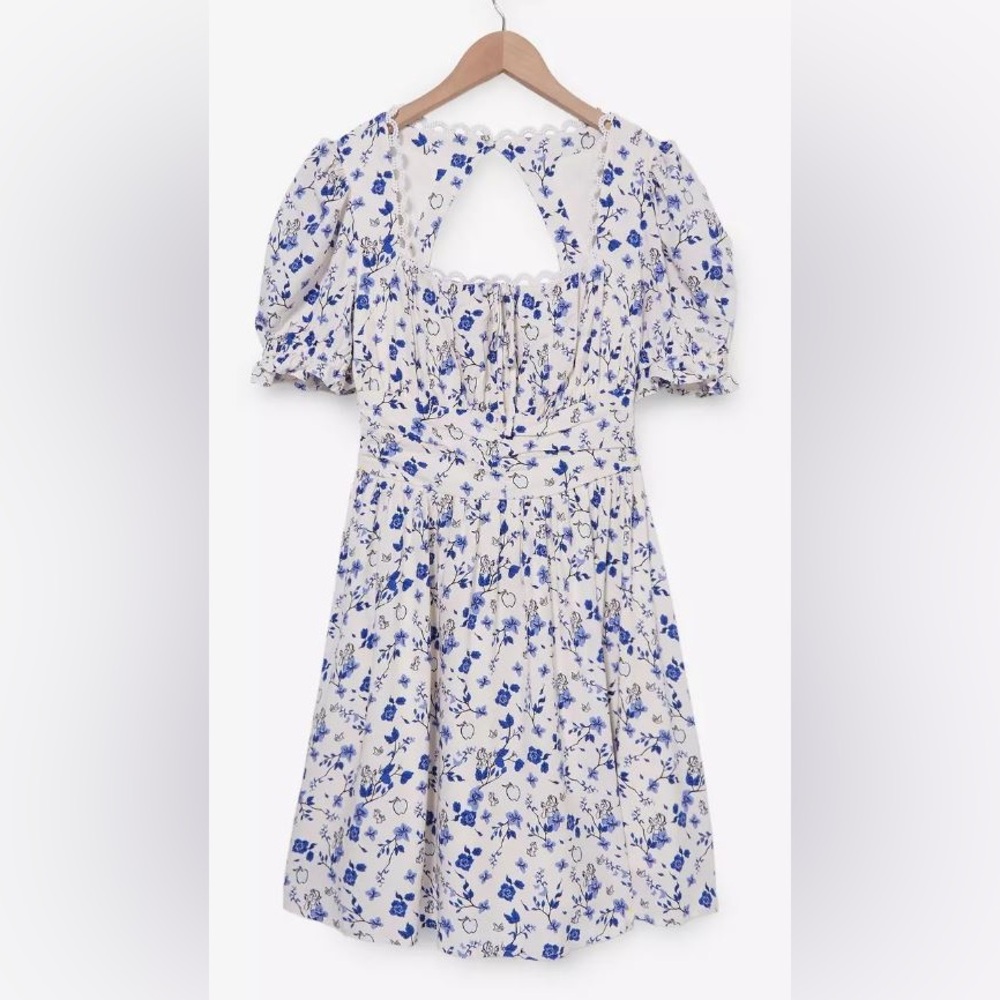 Box Lunch Disney Snow White & Seven Dwarfs Floral Allover Print Dress Plus 3X - Picture 2 of 16